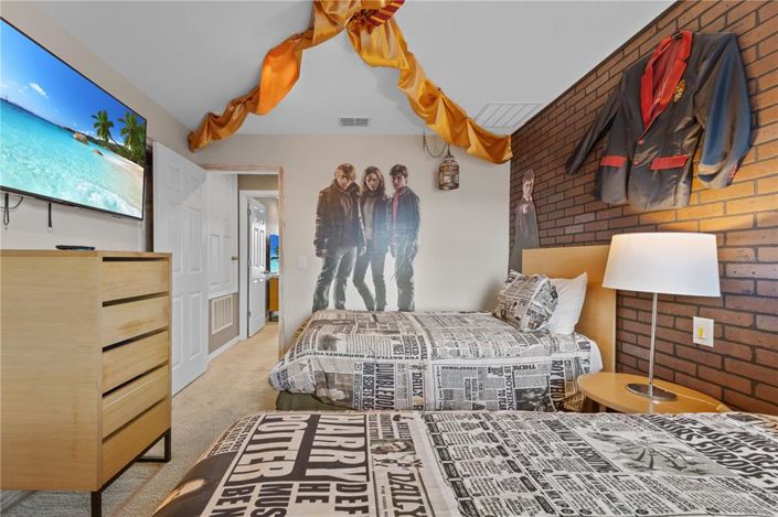 Image No.39-2 Bed Townhouse for sale