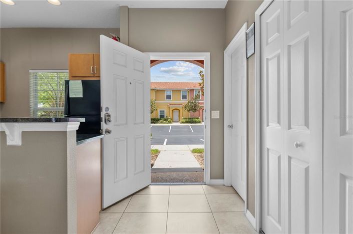 Image No.9-2 Bed Townhouse for sale