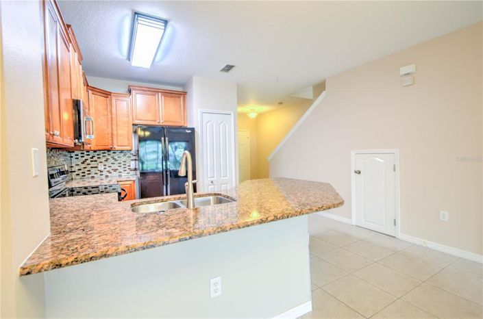 Image No.7-2 Bed Townhouse for sale