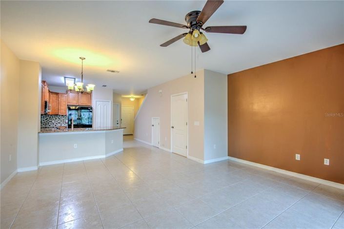 Image No.9-2 Bed Townhouse for sale