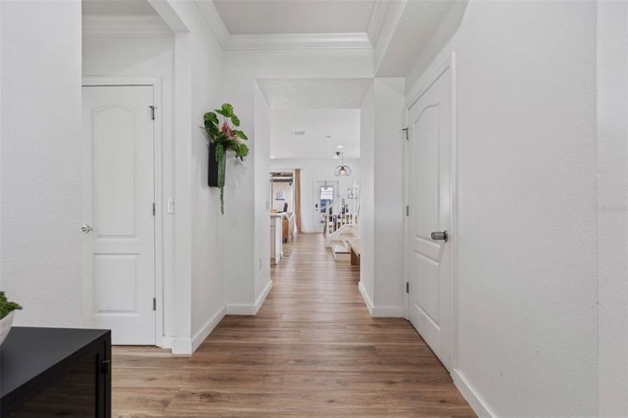 Image No.11-5 Bed Townhouse for sale