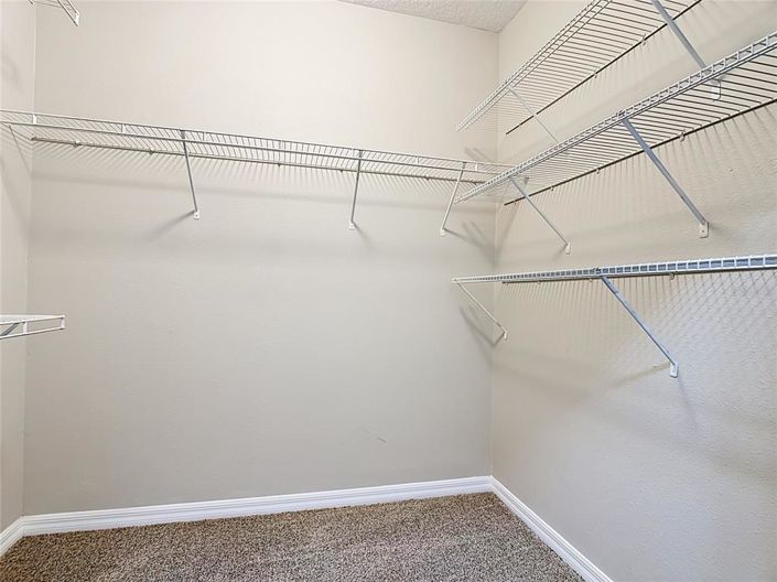 Image No.17-3 Bed House for sale