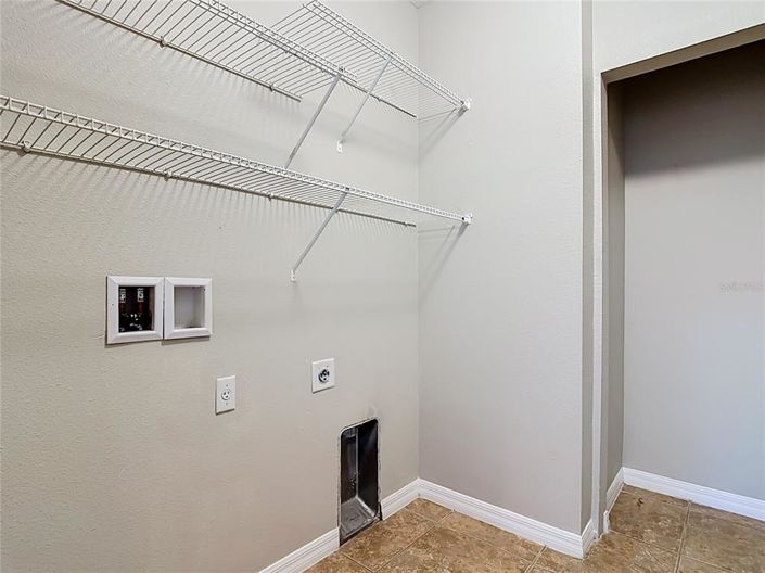 Image No.18-3 Bed House for sale