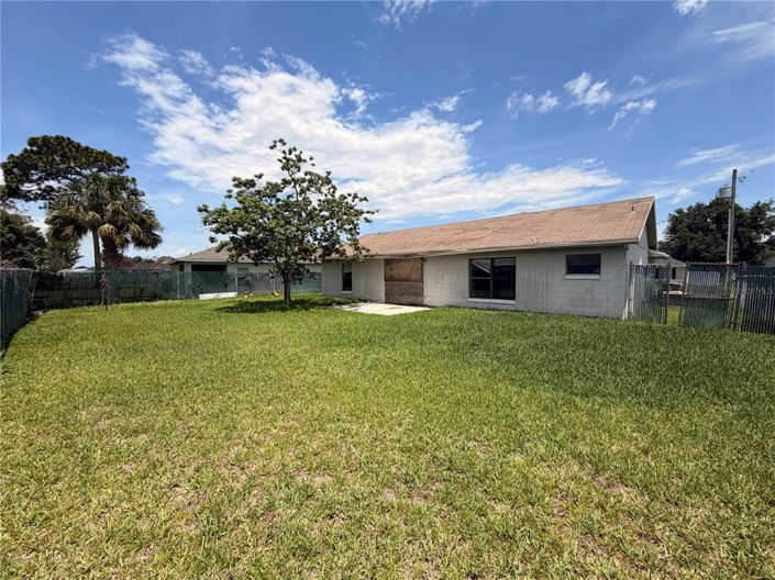 Image No.19-3 Bed House for sale