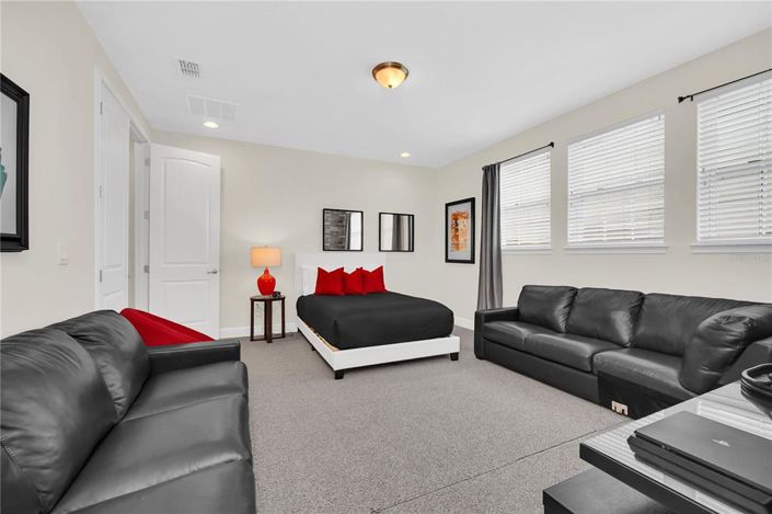 Image No.21-6 Bed House for sale