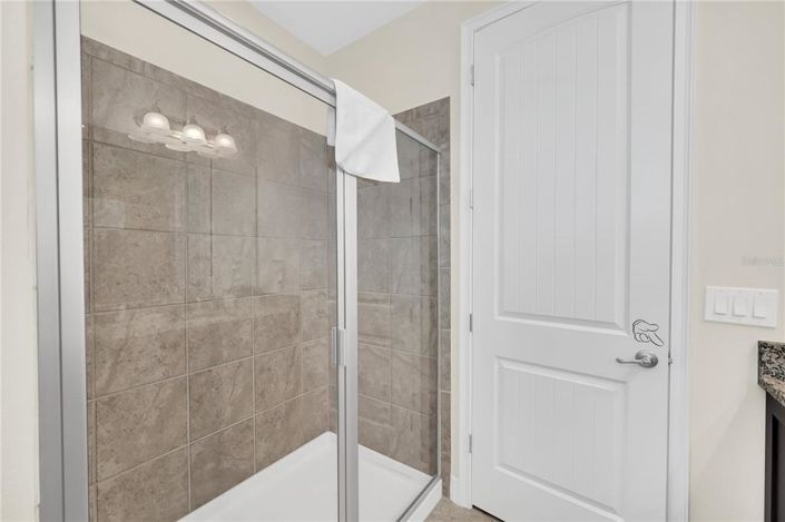 Image No.25-6 Bed House for sale
