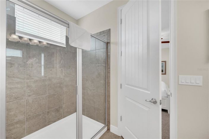 Image No.36-6 Bed House for sale