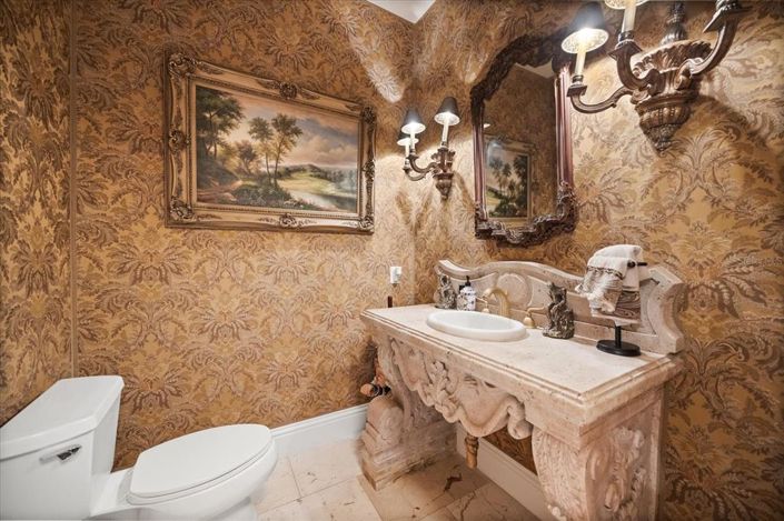 Image No.34-5 Bed House for sale