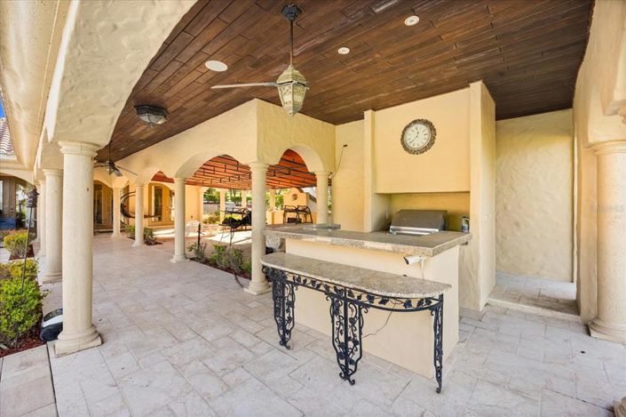 Image No.48-5 Bed House for sale