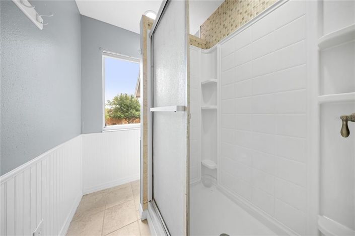 Image No.11-3 Bed House for sale