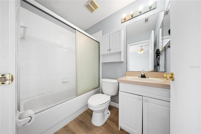 Image No.8-3 Bed House for sale