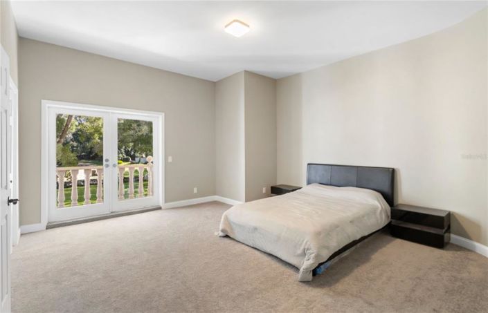 Image No.20-5 Bed House for sale
