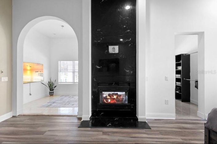 Image No.35-5 Bed House for sale