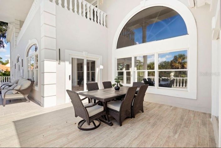 Image No.5-5 Bed House for sale