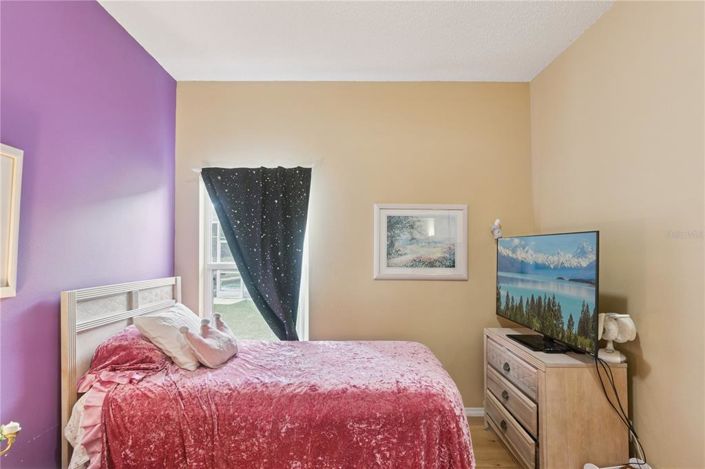 Image No.16-4 Bed House for sale