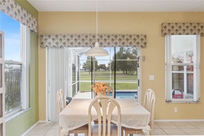 Image No.9-4 Bed House for sale