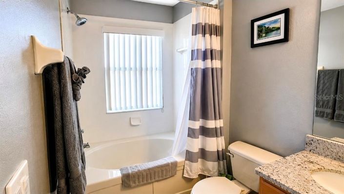 Image No.11-4 Bed Townhouse for sale