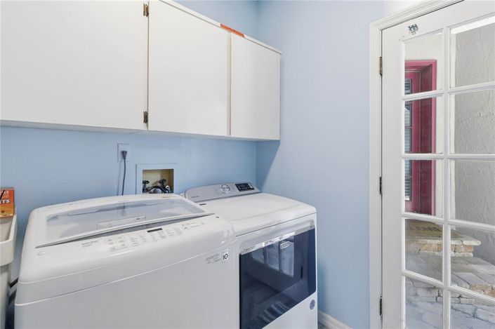 Image No.23-4 Bed House for sale
