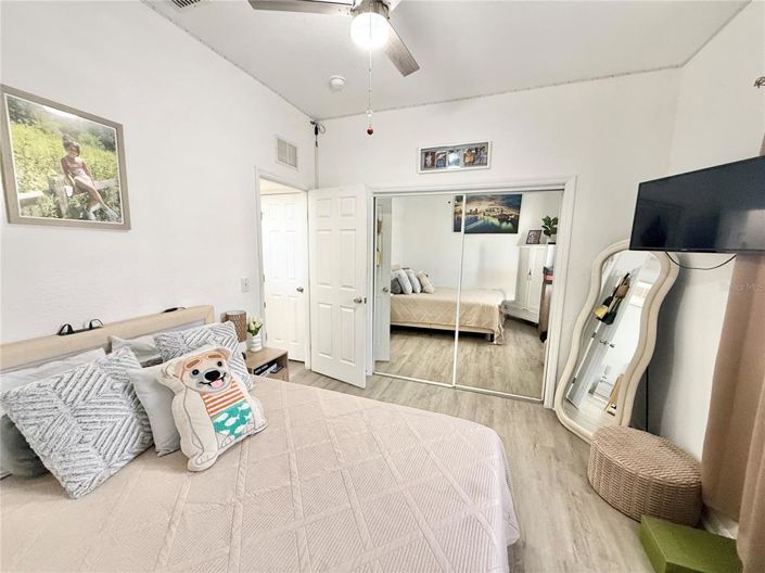 Image No.17-2 Bed Apartment for sale