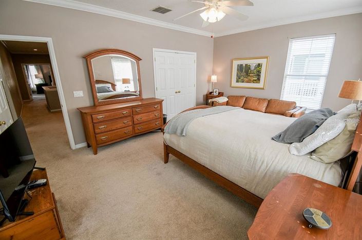 Image No.50-5 Bed House for sale