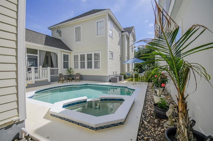 Image No.7-5 Bed House for sale