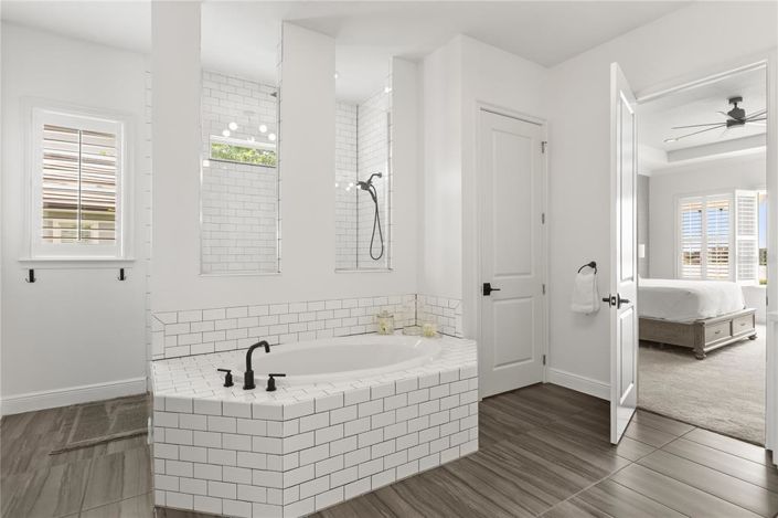 Image No.27-5 Bed House for sale