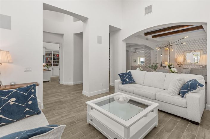 Image No.35-5 Bed House for sale