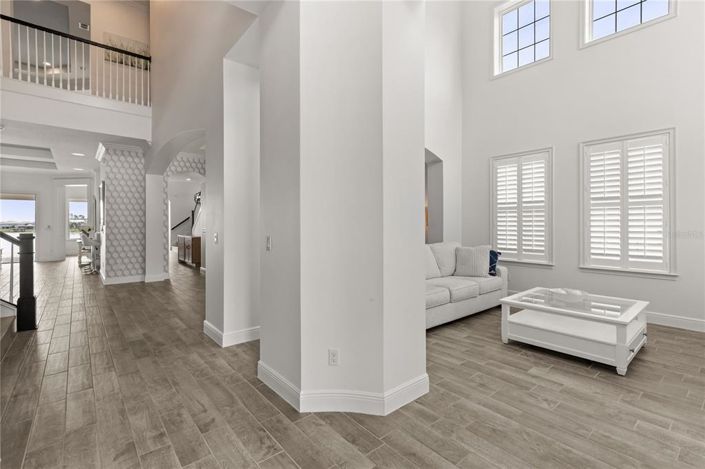 Image No.6-5 Bed House for sale