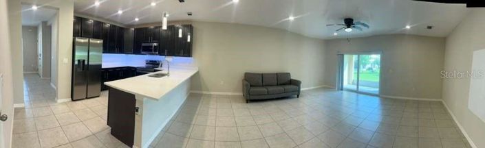 Image No.19-3 Bed Townhouse for sale