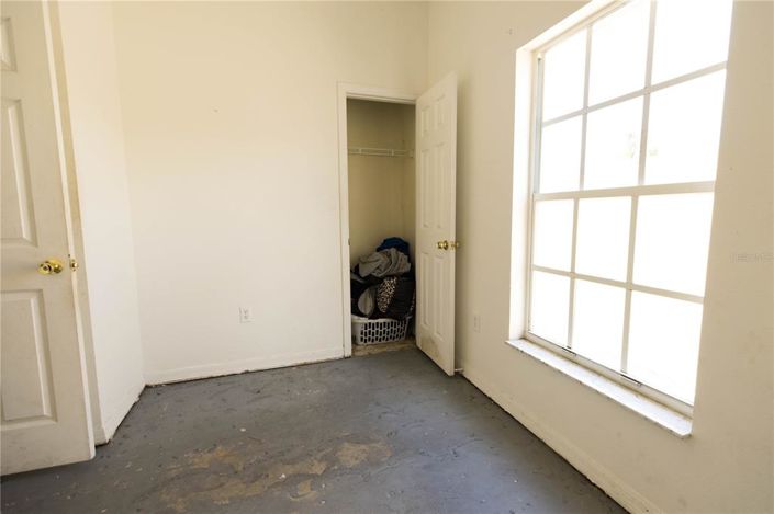 Image No.17-3 Bed Townhouse for sale