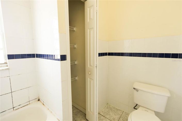 Image No.21-3 Bed Townhouse for sale