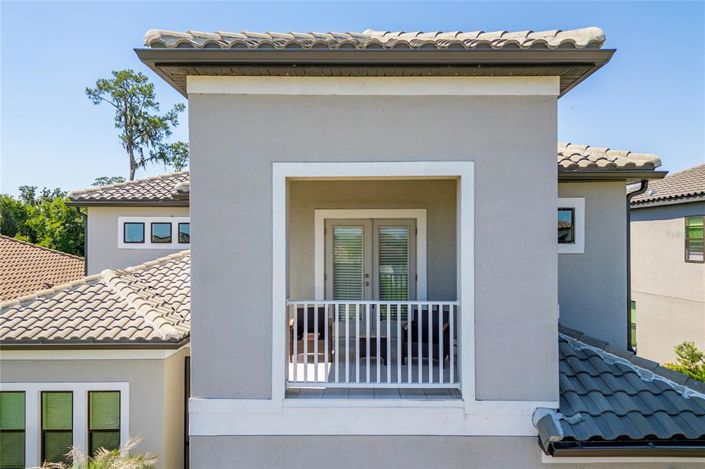 Image No.13-5 Bed House for sale