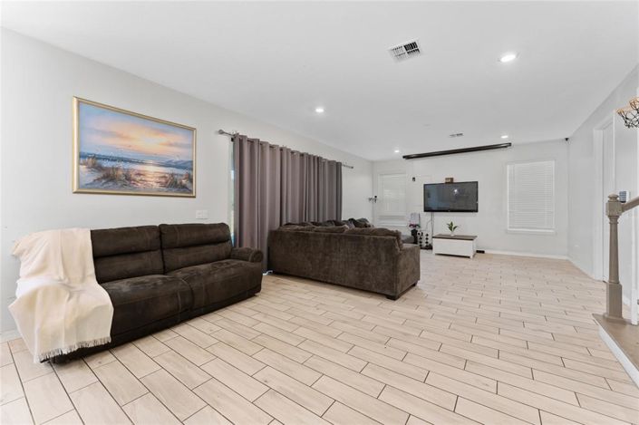 Image No.22-5 Bed House for sale