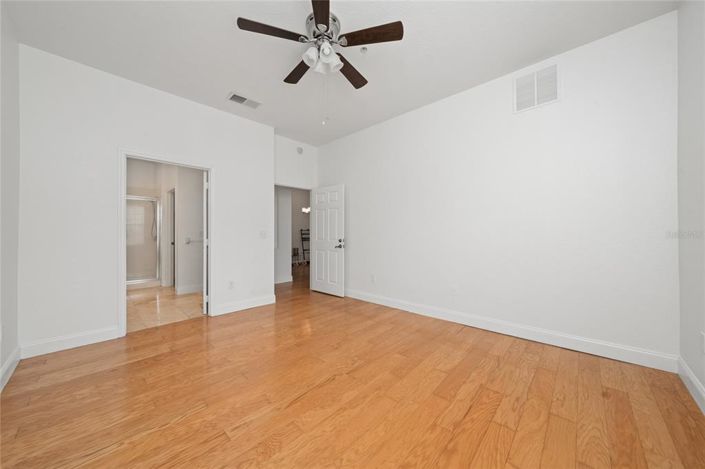 Image No.17-3 Bed Apartment for sale