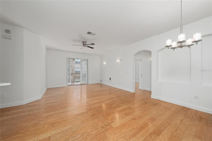 Image No.8-3 Bed Apartment for sale