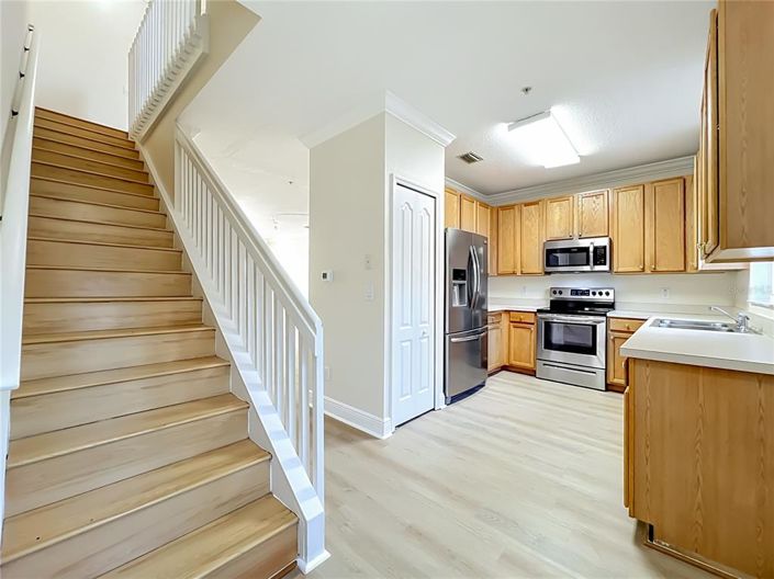 Image No.12-2 Bed Townhouse for sale