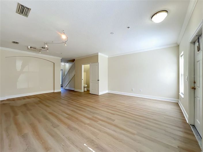 Image No.3-2 Bed Townhouse for sale