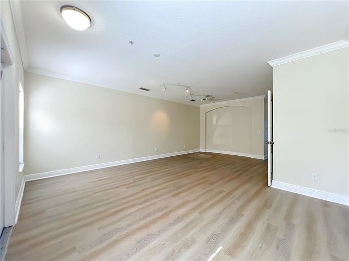 Image No.4-2 Bed Townhouse for sale