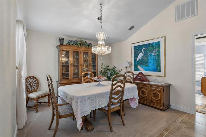 Image No.26-4 Bed House for sale
