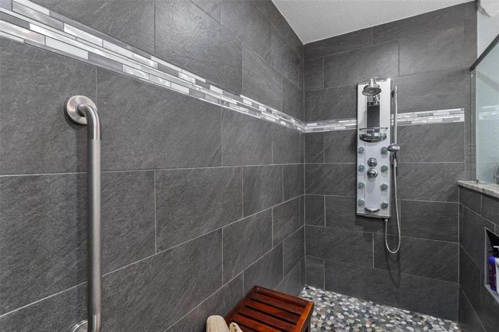 Image No.31-4 Bed House for sale