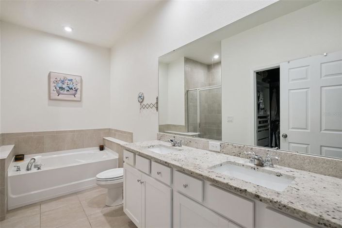 Image No.19-3 Bed Townhouse for sale