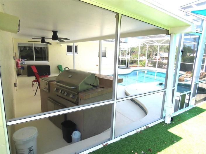 Image No.19-3 Bed House for sale