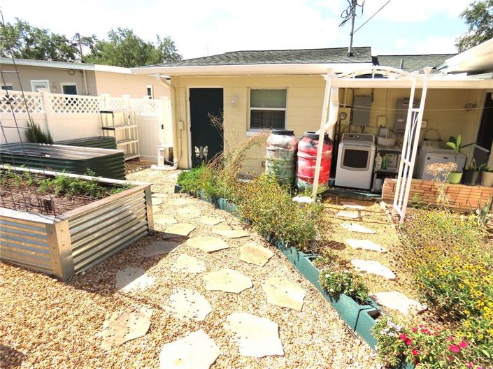 Image No.24-3 Bed House for sale