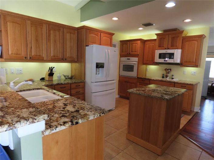 Image No.46-3 Bed House for sale