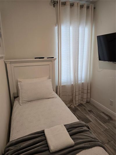 Image No.19-2 Bed Townhouse for sale