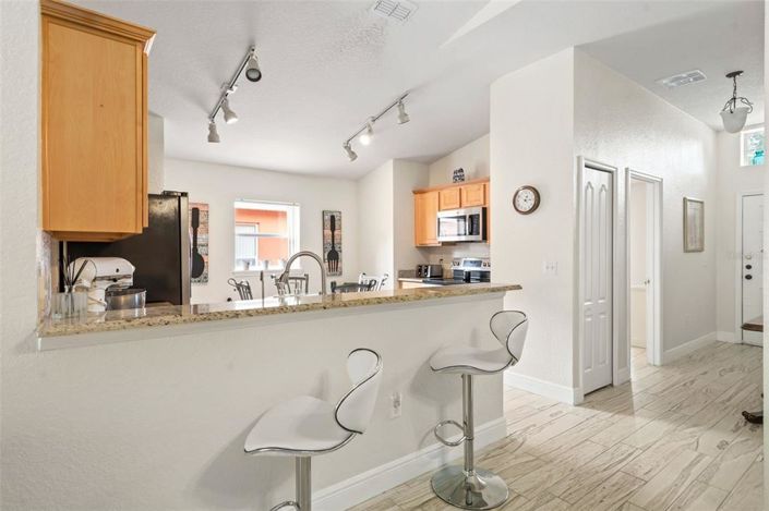 Image No.11-5 Bed House for sale