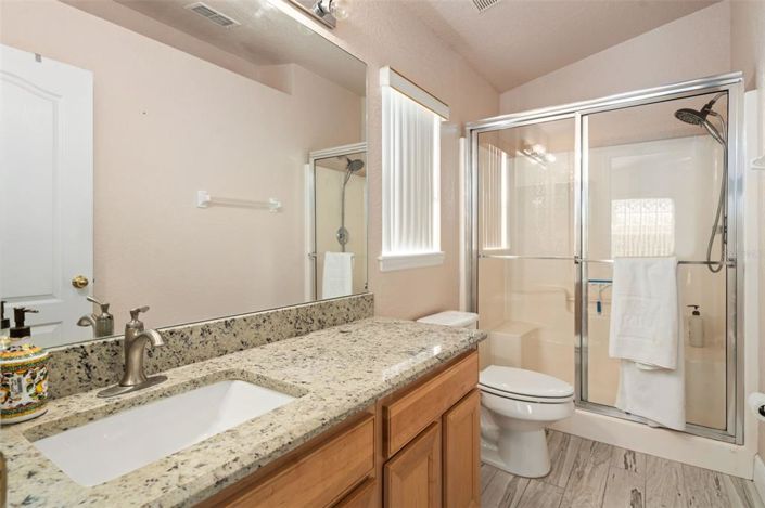 Image No.18-5 Bed House for sale