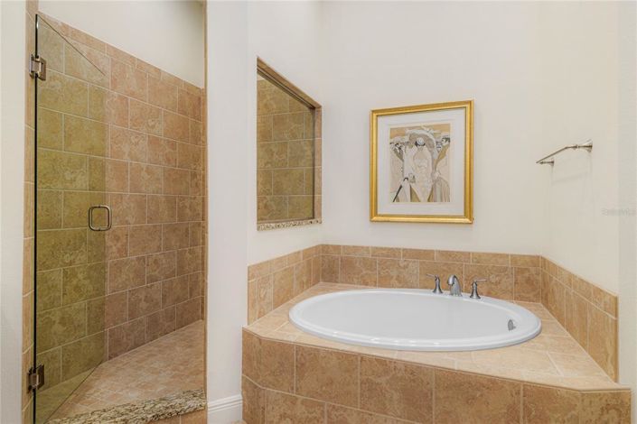 Image No.22-3 Bed Apartment for sale
