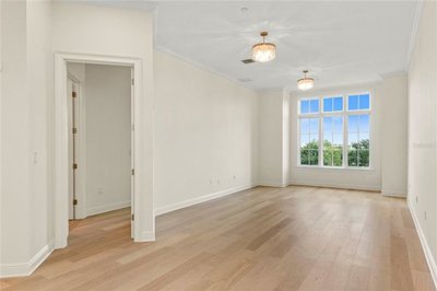 fa005713-591