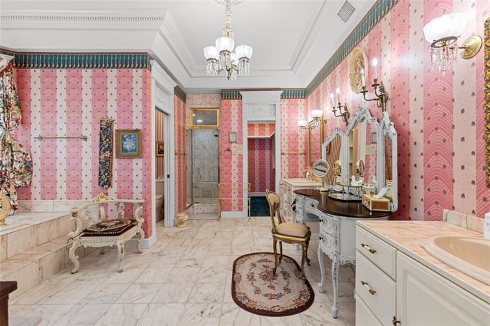 Image No.32-5 Bed House for sale